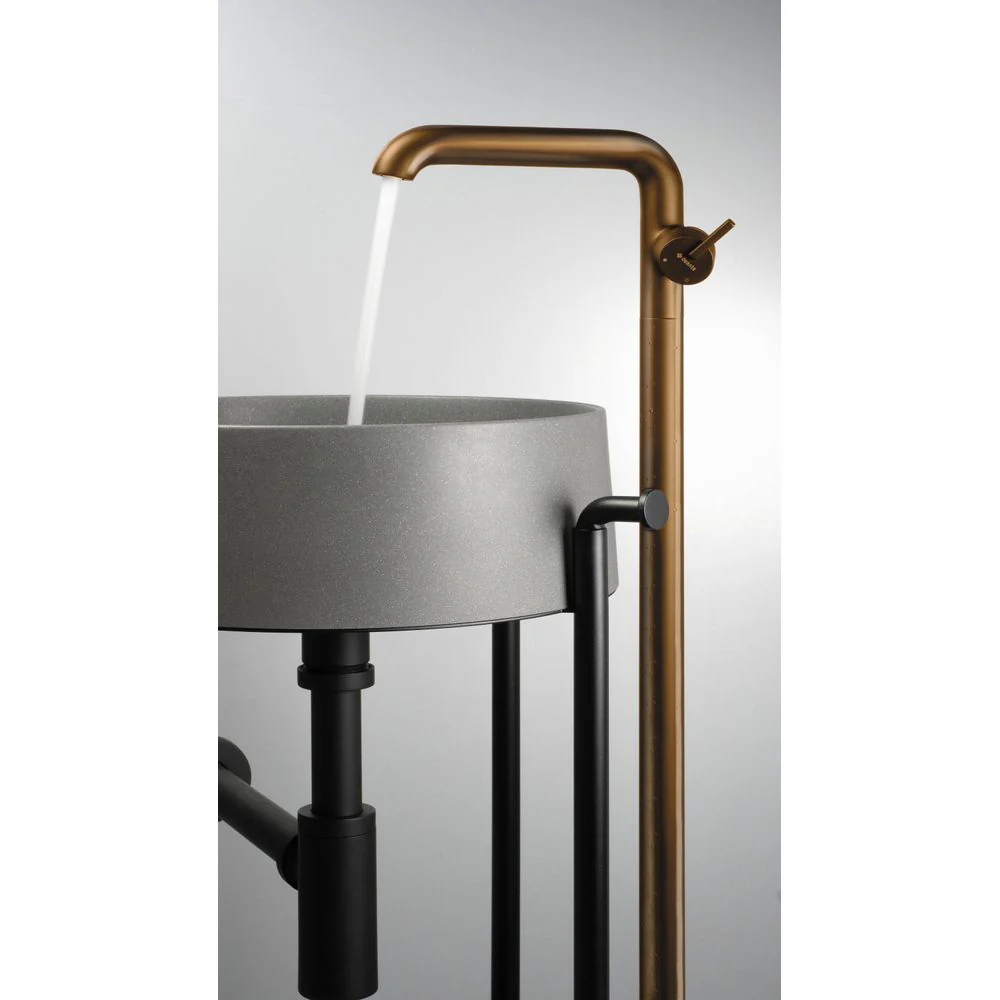 Silia Washbasin tap, freestanding - Image 5
